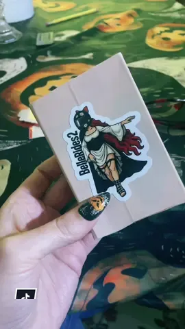 Biker mom hack! 😘 PS I’m relaunching my old ETSY shop soon, so it will be easier for y’all to order Biker Bows, stickers, BOOKMARKS, with more in the works!! ##RideReadRepeat