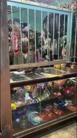 HUMOR GUIREÑO 😂  vecino tiene serrucho??  los mejores contenido de humor Guireño 😂🇻🇪  #humor  #viraltiktok  #video  #viral  #LIVEIncentiveProgram 