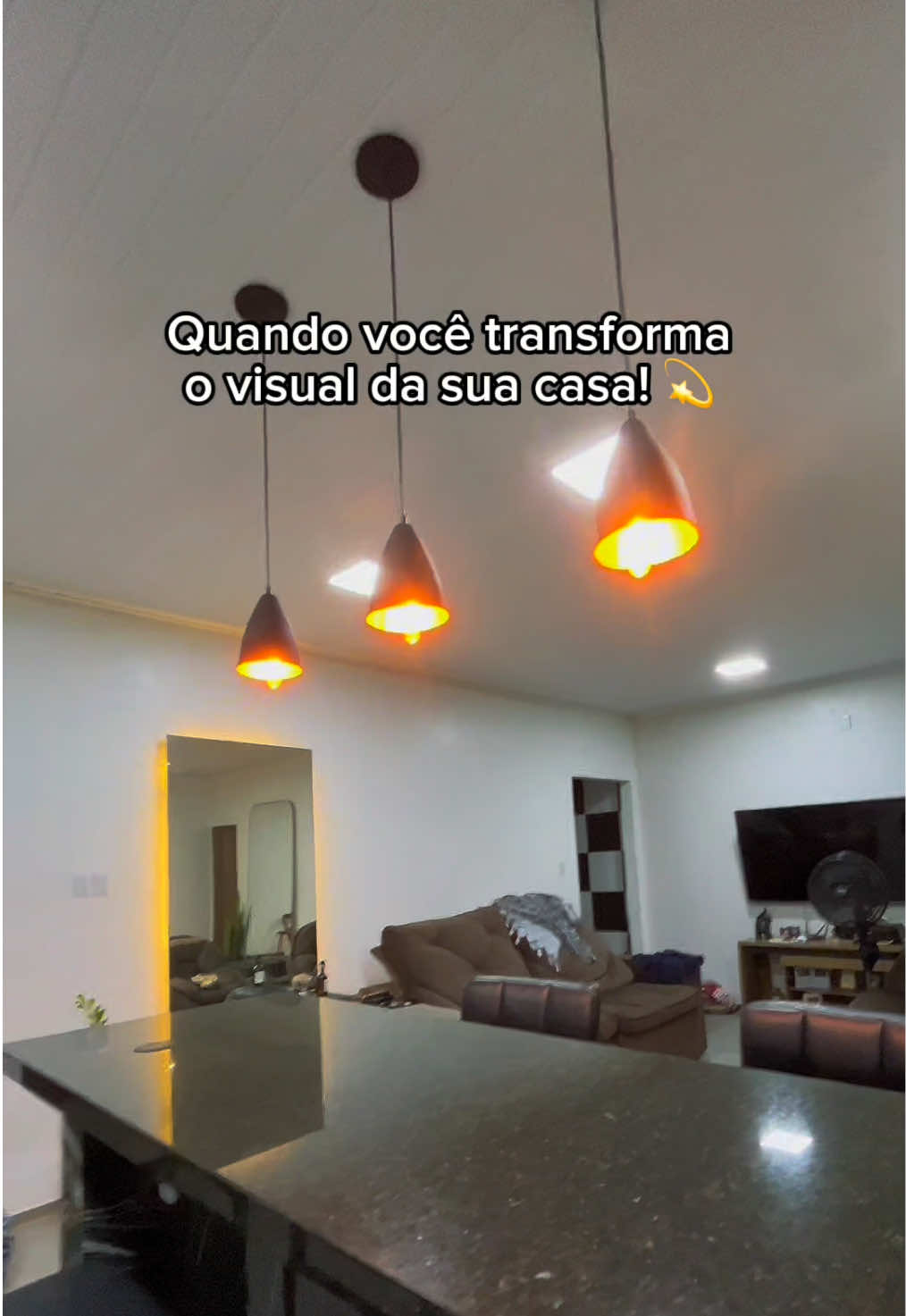 Transforme qualquer ambiente com o charme e a elegância do Kit Luminária Vegas ✨ Design moderno, luz aconchegante e envio imediato! 💡