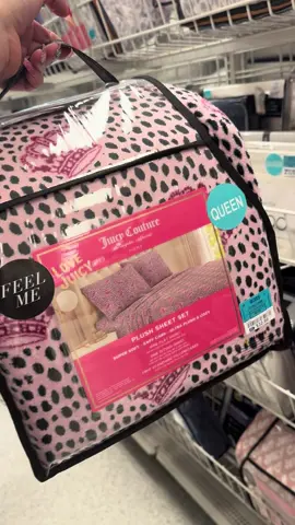 #juicycouturefinds #juicycouturegirl #rossfinds #juicycoutureblanket 