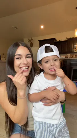 🩵🩵🩵 #MomsofTikTok #toddlersoftiktok #paratiiiiiiiiiiiiiiiiiiiiiiiiiiiiiii #tiraunlike #trend 