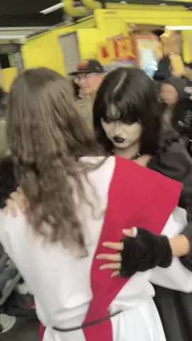 Jesús VS satanas  @Andres Cruz  #goticosteña #goticacosteña #gotica #sofa #jesucristo 