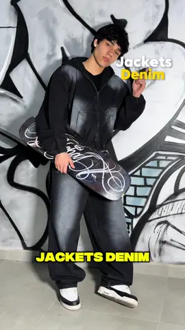 JACKETS DENIM 😮‍💨 Esta es la Casaca PERFECTA para combinarlas con nuestros BAGGY JEANS 🔥👊 Disponible ahora en 4 colores y con un Fit relajado. Envíos a todo el Perú 🇵🇪 #streetwear #fyp #foryoupage #viraltiktok #StreetwearPerú 