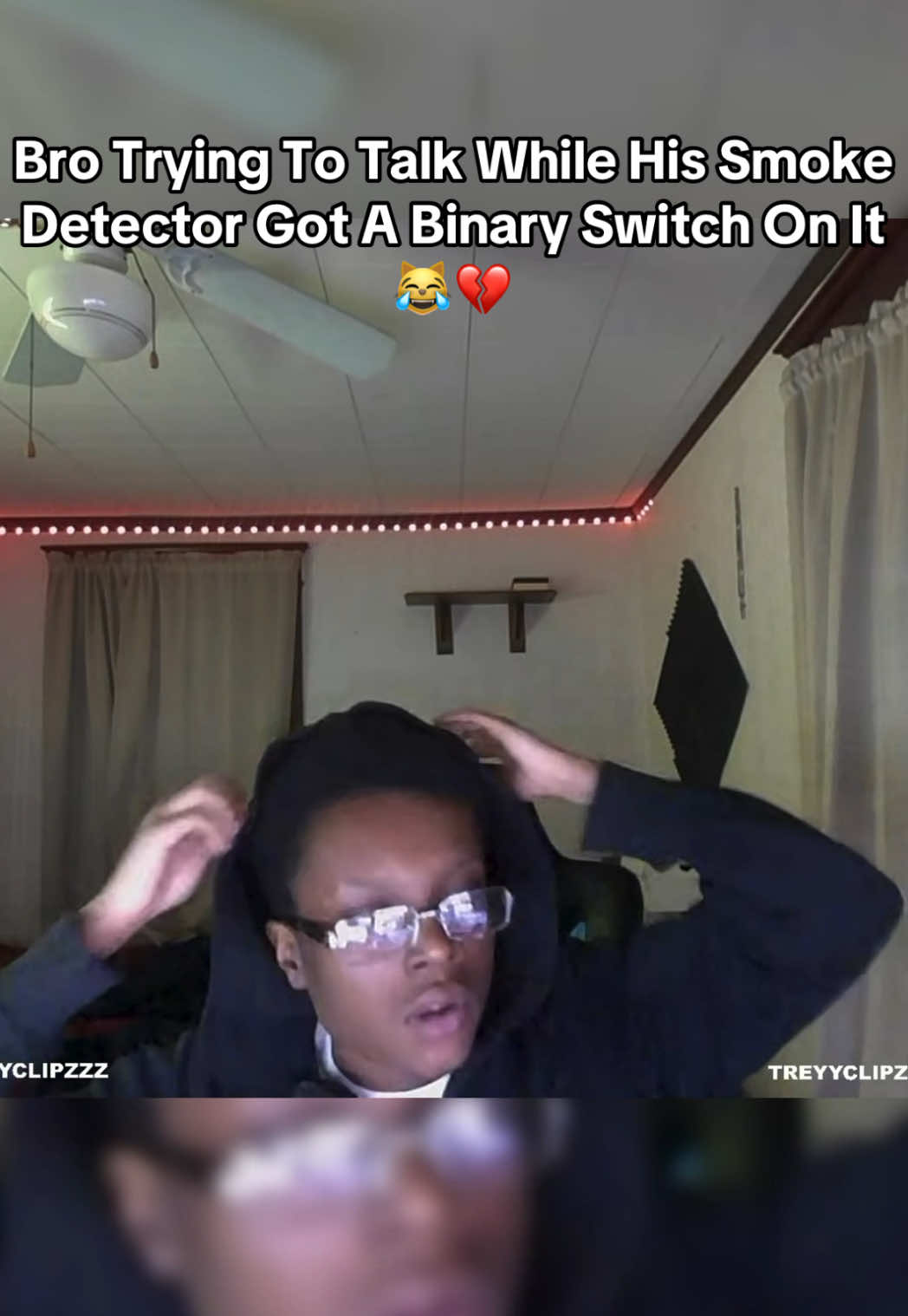 Bro Needs To Demolish The Smoke Detector 😭😭 #smokedetector #trending #fyp #streamer #foryoupage    