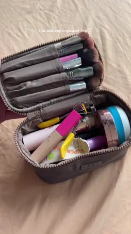 my fav make-up organizer bag 💗 @BASH Manila #BASH #fyp #essentials #makeupbag #trending 