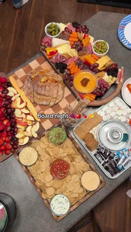 😛😛😛 #boardnight #girlsnight 