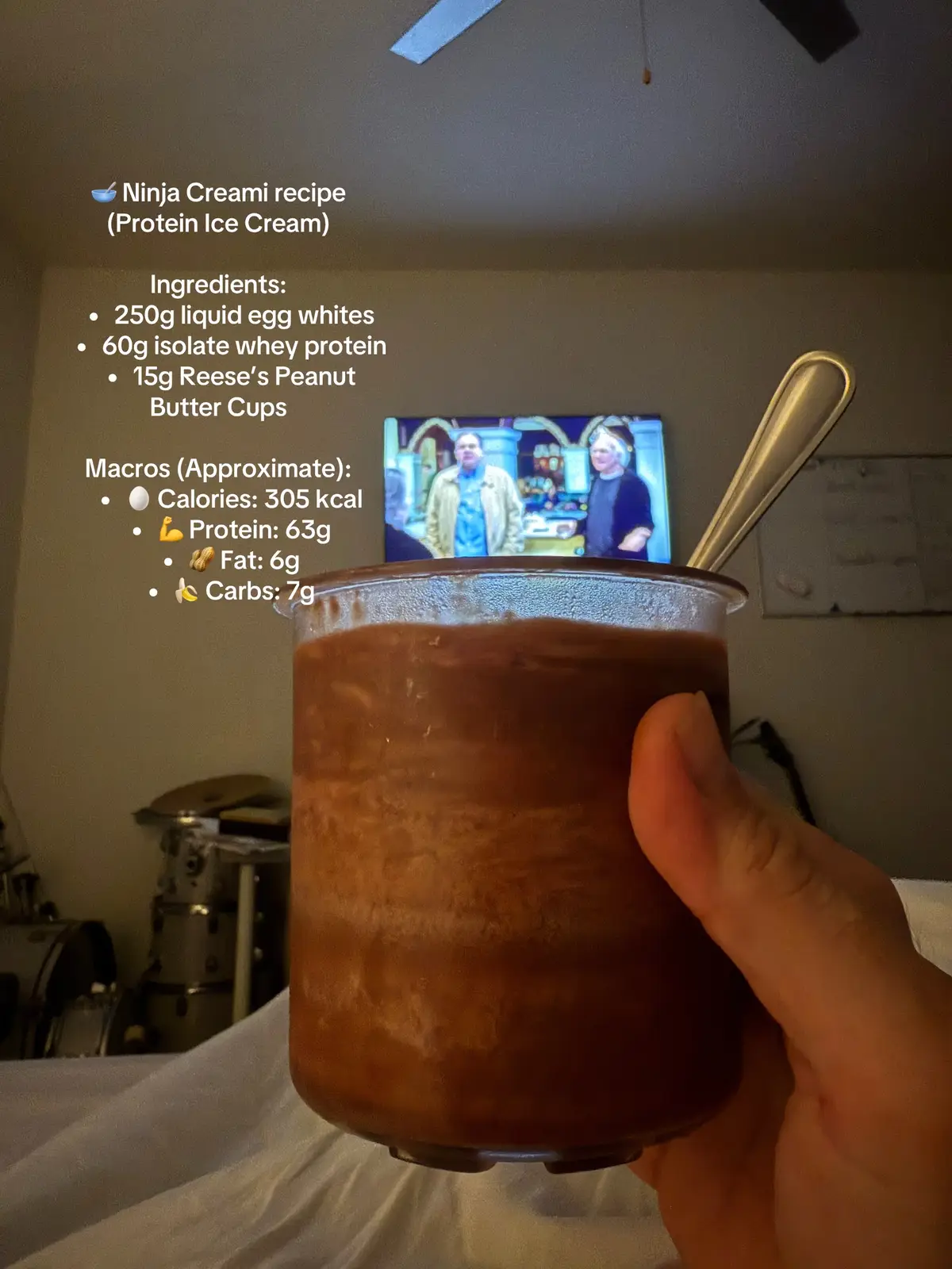 🥣 Ninja Creami (Protein Ice Cream) Ingredients: 	•	250g liquid egg whites 	•	60g isolate whey protein 	•	15g Reese’s Peanut Butter Cups Macros (Approximate): 	•	🥚 Calories: 305 kcal 	•	💪 Protein: 63g 	•	🥜 Fat: 6g 	•	🍌 Carbs: 7g