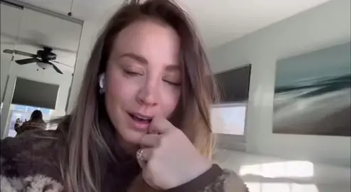 #kaleycuoco #cuocsong #kaleycuocofan #woofwoof #cuocsongnhatban 