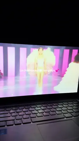 La champions de las girlys 💕#fyp #viral #foryou #victoriassecretfashionshow #girl 
