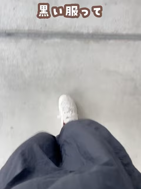 色褪せた黒い服が復活するシート🐈‍⬛🖤色褪せが激しい場合は複数枚の使用やつけ置きした方が効果感じたよ🙆🏼‍♀️TOPのリンクに商品ページ載せてます✨