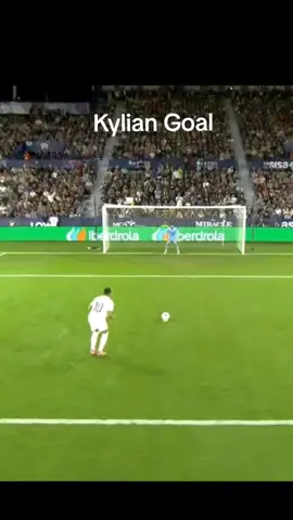 Mbaape Vs Harland😂😂💀 #viral #kylianmbappé #halamadrid #fyp