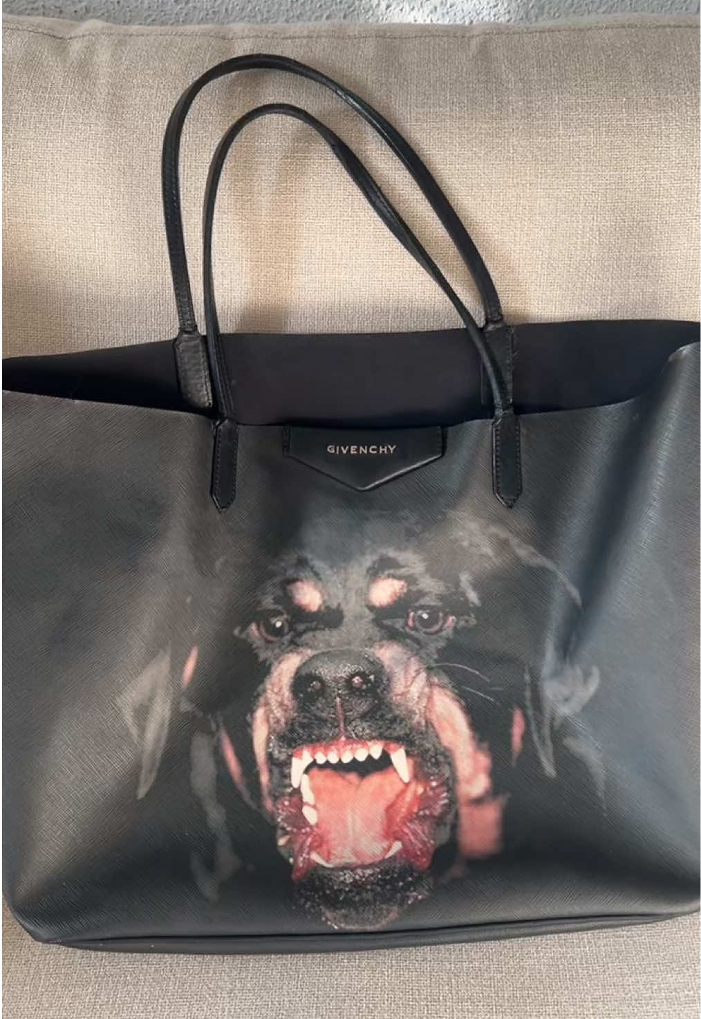got her #givenchy 