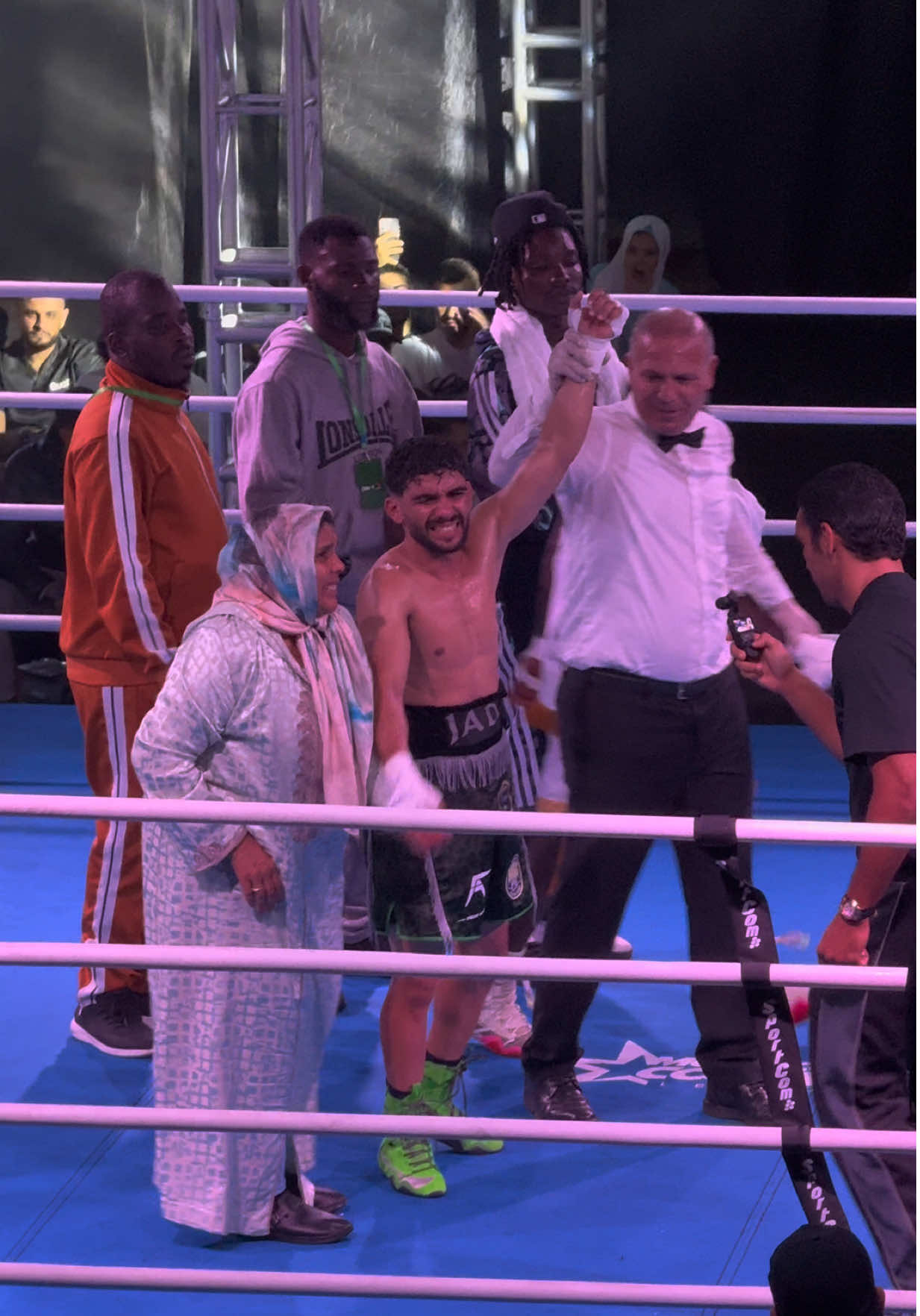 B rda dyal mama kolshi ytsahal   🥹🤍 #internationalgala #moroccancombatleague #casablanca 