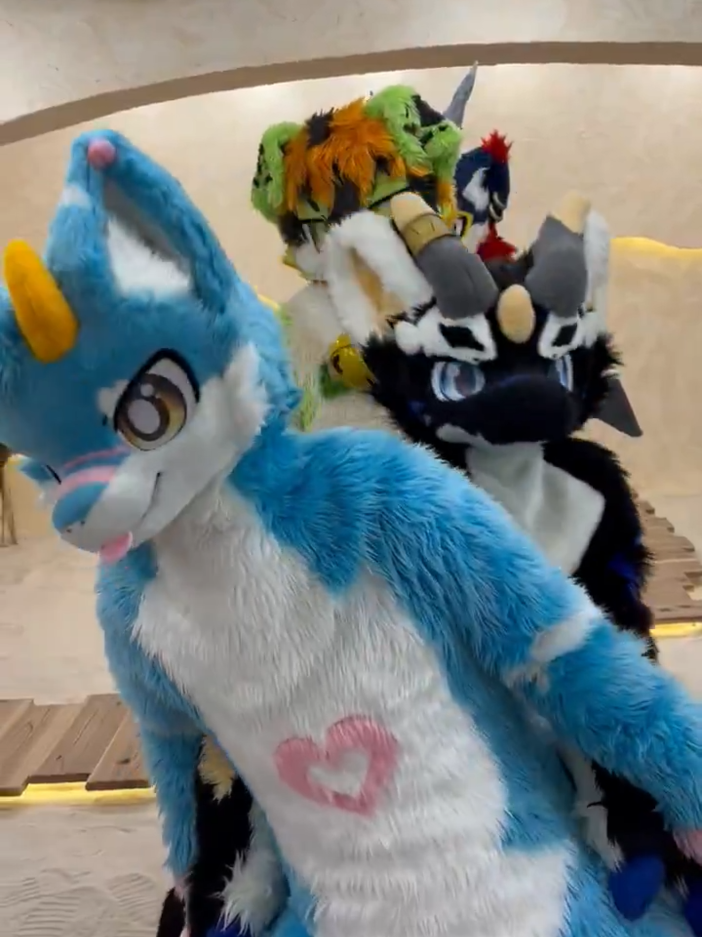 Four dragon orc pets in heat hugging each other and patting each other's bellies to play games四只发情抱在一起互相拍肚子玩游戏的龙兽人宠物#clothes #cat #satisfyingvideo #toy #funny #cute #ornaments #dog #creative #pet #foryourpage #fyp #tiktok #tiktokmademebuyit #viral #laugh #gamermac #teamwork #skibidi #furrytiktok