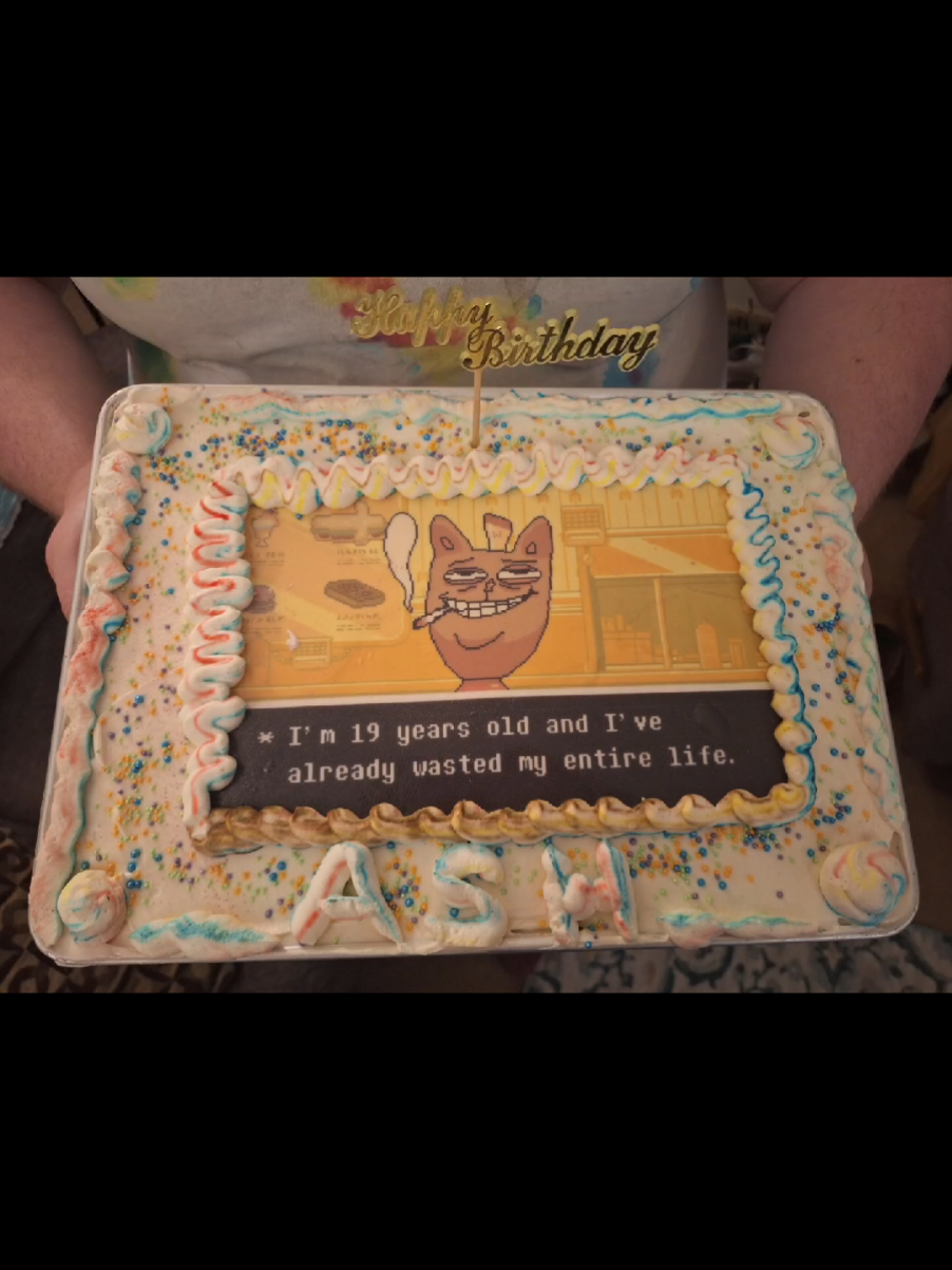 I think I won at silly cakes #undertale #burgerpants #birthday #happybirthday #birthdaycake 