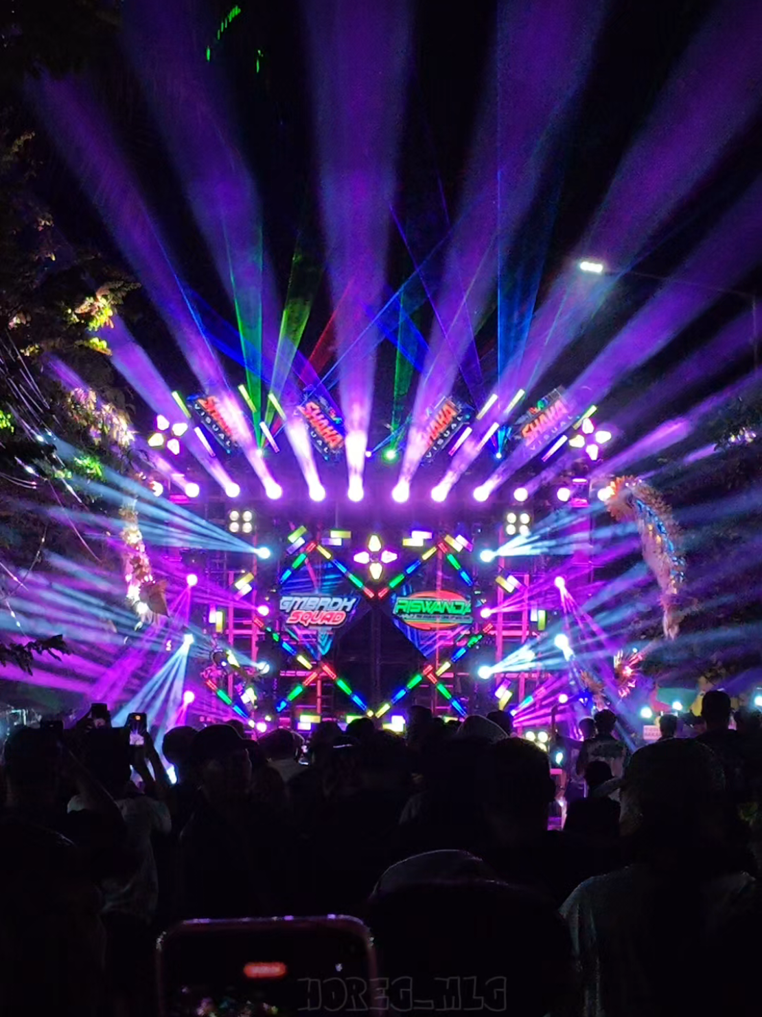 lasernya  riswanda aman bolo, tidak terkena hp #riswandaaudio #gampinganpagak #karnavalgampingan #soundhoreg #horeg 