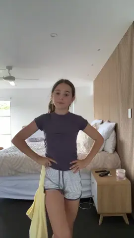 watch how my girl do the transition 