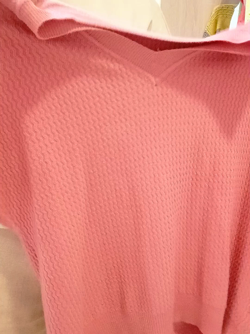 เนื้อผ้าใส่สบายทรงหลวมๆ#เสื้อไหมพรมแฟชั่น#เสื้อยืดไหมพรม#เสื้อไหมพรมคอวี#เสื้อยืดสีพื้น#เสื้อใส่สบาย