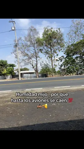 #humildadantetodo 🧏🏽‍♂️
