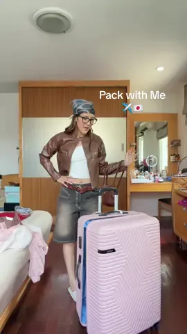 Replying to @Seasun จัดกระเป๋าไปญี่ปุ่นค่าา เดะมาจัดใหม่ ยังขาดอีกนิส #tiktoklooks #packwithme #japan 