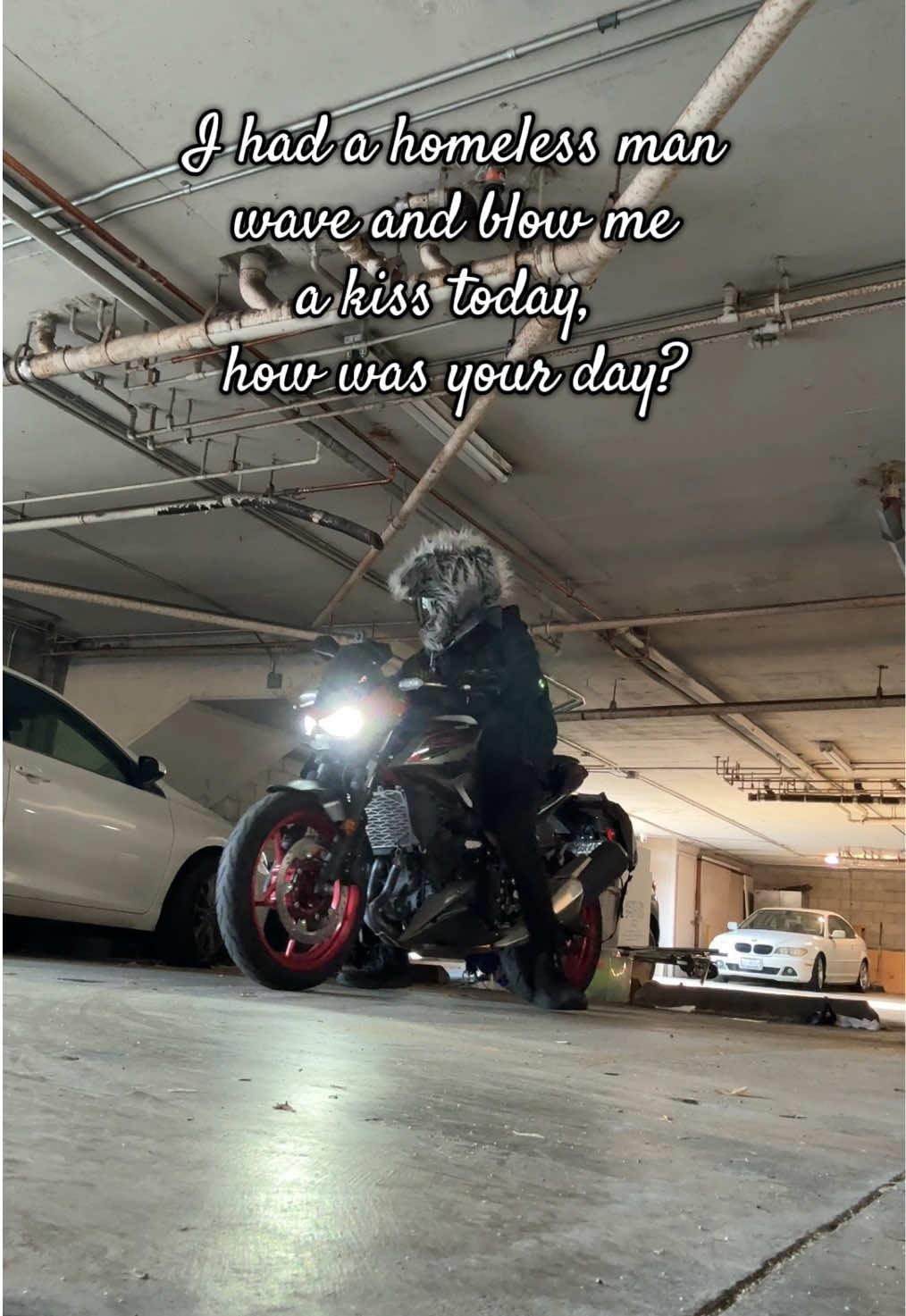 I wish my camera fully charged cause it was so cute and he was full of happiness! #motorcycle #happy #california #bikergirls 