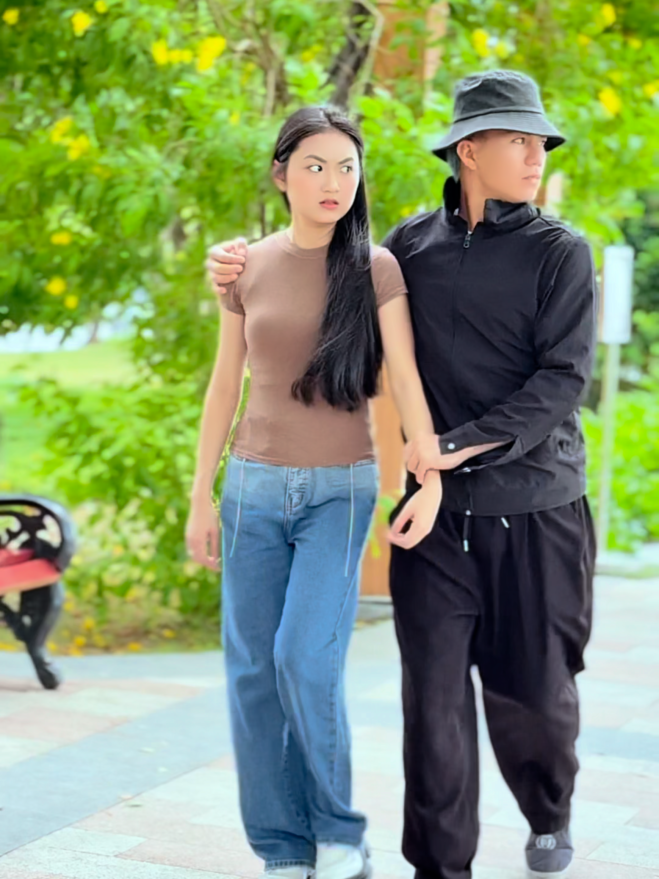 Hãy học cách bảo vệ bản thân.