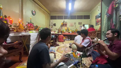 เพลงผีหมอ จังหวะเข่าต้มติดพุงหรือจังหวะเข้าผี มโหรีโนนสูง สนใจติดต่องานมโหรีได้ที่ 0805139702 อาม#มโหรีโนนสูง #วัยรุ่นมโหรี #อําเภอโนนสูง #โคราชบ้านเอ็ง❤️ 