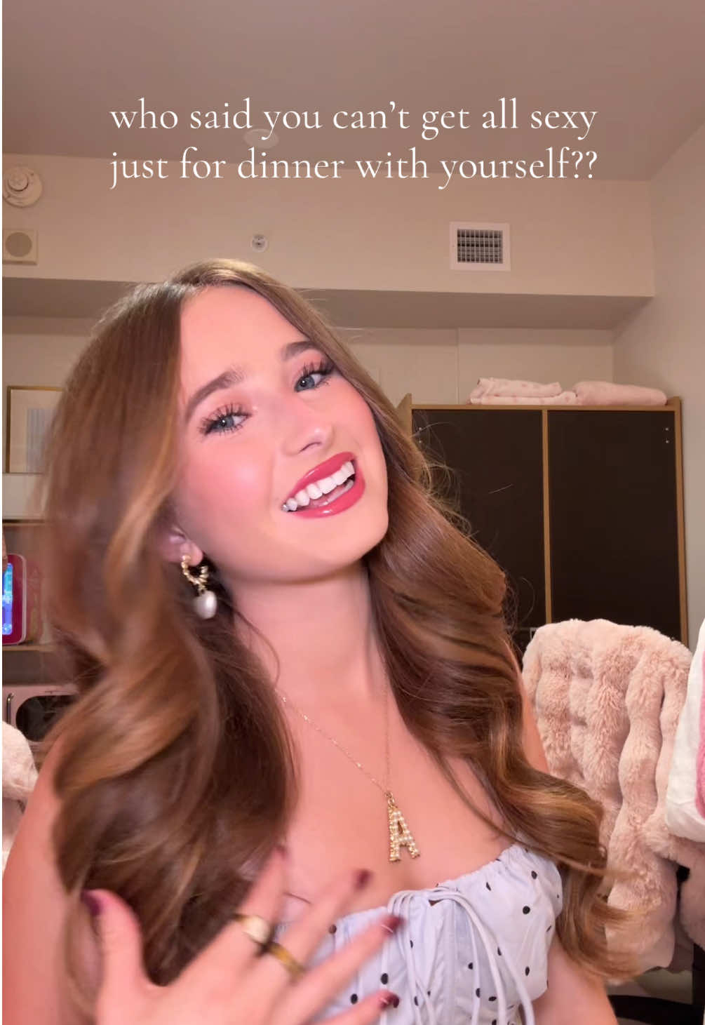 don’t need no man to get all pretty for💁‍♀️ #single #dinnerwithmyself #collegegirl #makeupinspo #independentwoman 