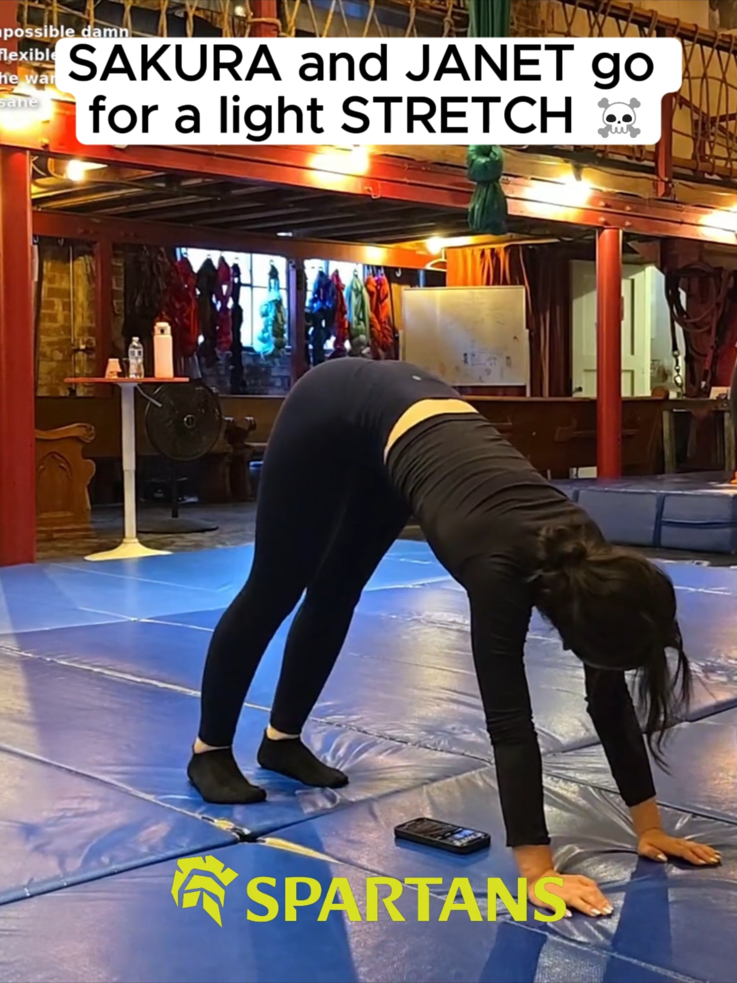 SAKURA and JANET go for a light STRETCH ☠️ #sakurashymko #xchocobars #janet #twitchclips #aerialyoga