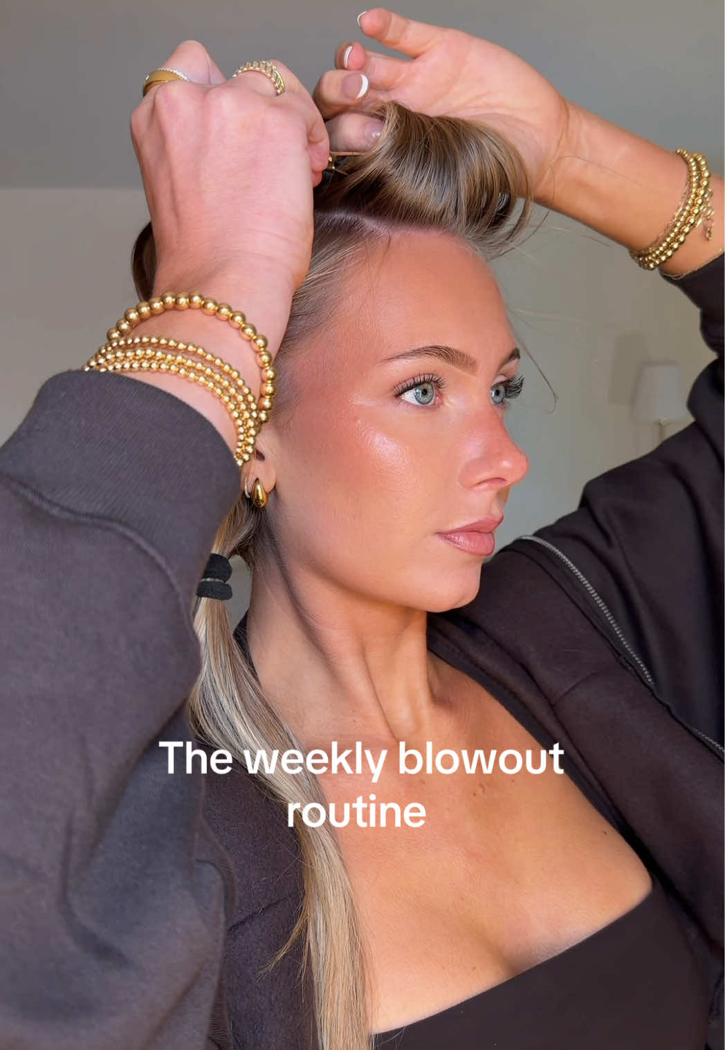 Step by step on how I achieved this perfect blowout!  Products used:  @T3 Micro  @Blake Brown Beauty  @loréal paris usa  #hairtok #hairtutorials #hairhacks 