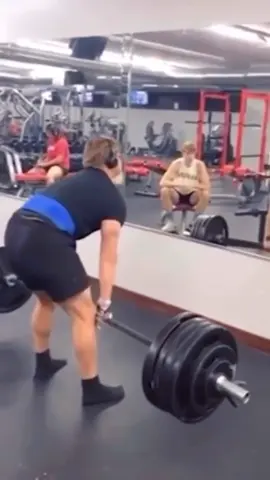 Gym Failure#Gym#Gymfall#funnyvideo#epicfalls #cringeworkout 