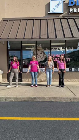 Inspired by @Cass inserting the Macarena into The Ophelia dance. Because one thing about millennials, we’re gonna insert the Macarena into any dance 🤣🤣🤣. @Kristiemaej  @Dana Gayheart   I had the best time at @Bluegrass Precision Wellness today! #thefateofophelia #thefateofopheliadance #dance #swiftie #tloasg 