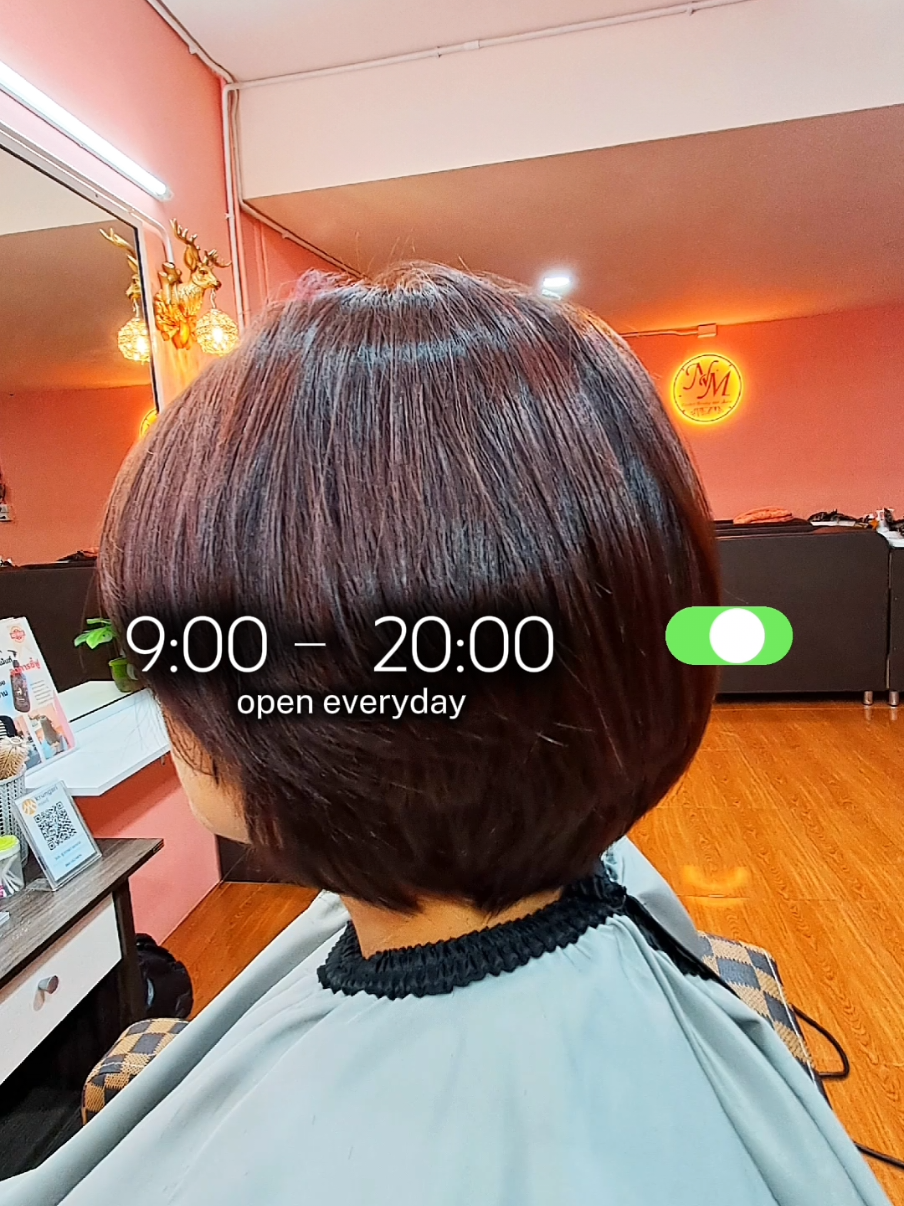 คุณเคยตัดผมบ๊อบกับเราหรือยังคะ 🥰 N & M barber beauty and salon 📍สาขาเมืองกาญจน์ call : 0966956539  #ทรงเวดดี้ #ทรงวูฟคัท #ทําเล็บกาญจนบุรี #ดัดดิจิตอล #ผมบ๊อบ 