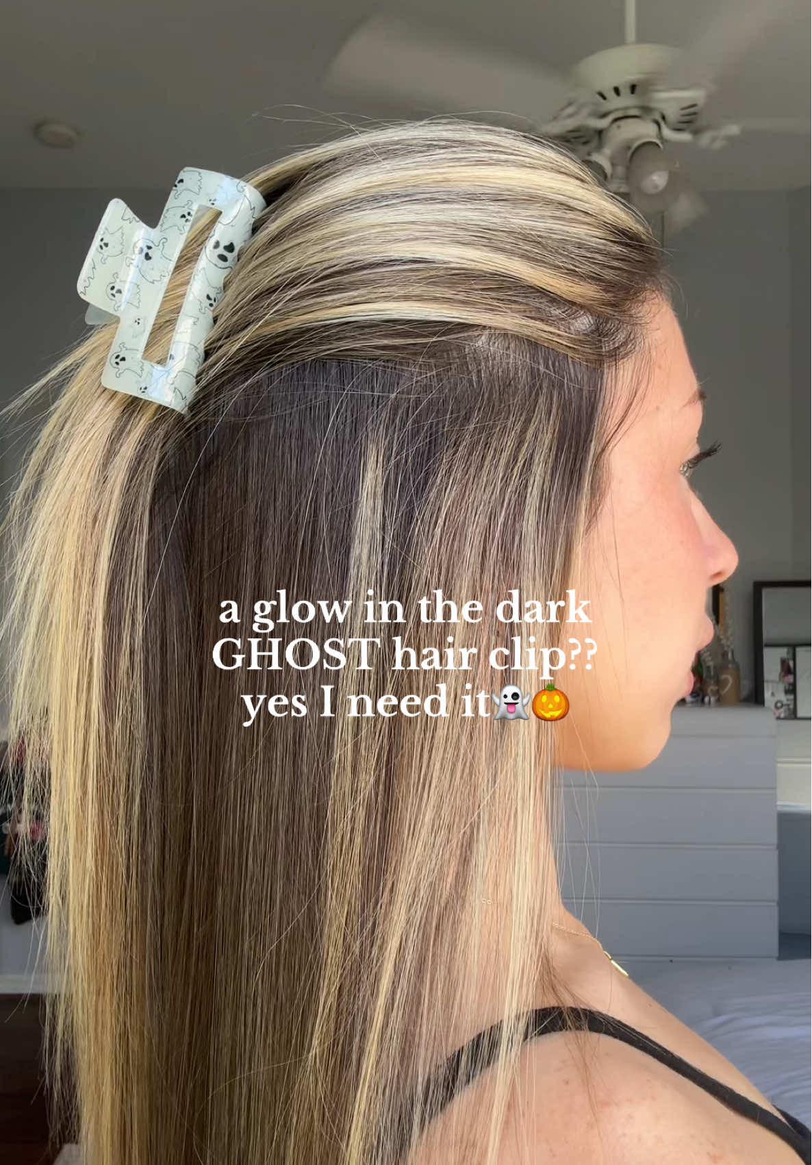STOP IM OBSESSED  #halloween #hairclip #hair #clawclip #glowinthedark 