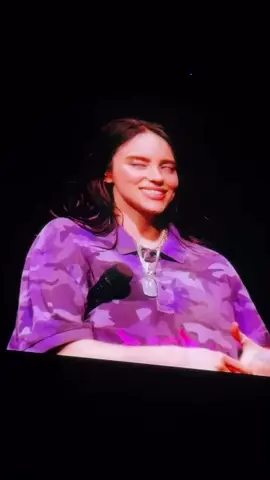 billie talking to fans  #billieeilish #miami #n2 #tour #hmhas 