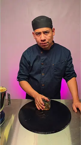 Salud!! amigos, Y un Buen fin de semana, Un aguita fuerte antes de comenzar con un pastelito adivinen de que tematica sera🤔🤪🤪#fyp #xyzbca #mariobross018 