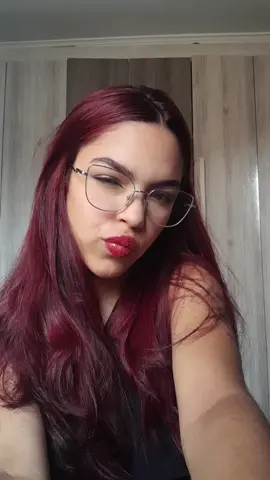 sair > 💀, se arrumar > ✨️🥰