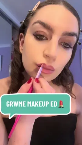 “See the power of makeup in action 😱 One eye with liner vs no liner, glossy lips vs no gloss Which side would you choose? 💖 @Too Faced @Quick Flick @Smashbox Cosmetics @Maybelline NY @essence.cosmetics @EssenceMakeUp @maccosmetics @dasique_official @2aN Official @Diorbeauty  #makeuptutorial #makeuptransformation #MakeupRoutine #creatorsearchinsights2025 #mnyitlook 