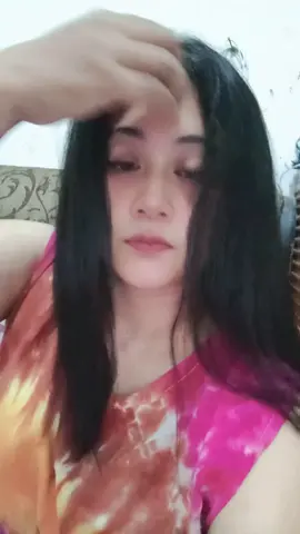 rambut kering bgt sih..  bagus panjang apa pendek ya 😌