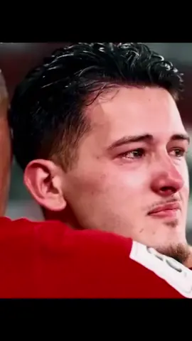 Ikhlas? apa itu ikhlas yang kurasakan saat ini adalah kesedihan semua fens timnas saat ini mood nya sama🥹😭😭 #timnasindonesia  #timnasindonesia🇮🇩  #gagallolospildun  #foryoupage  #lewatberanda. 