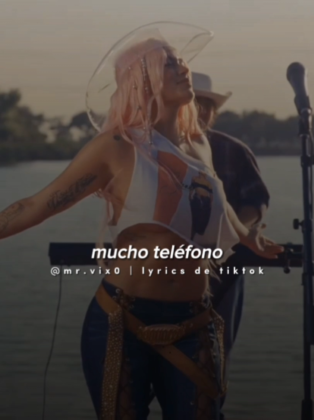 Escápate Conmigo con Karol G (Todavía no ha salido) #karolg #lyrics #escapateconmigo #cancion #fyp 