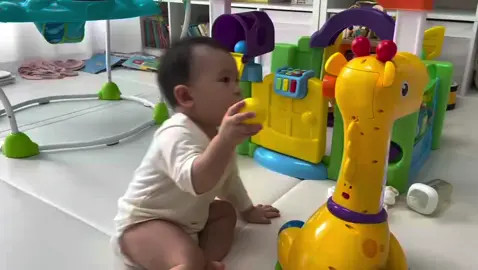 🤣🤣🤣🤣#funnybaby #fyppppppppppppppppppppppp #babiescutevideos #babylove #babyson 