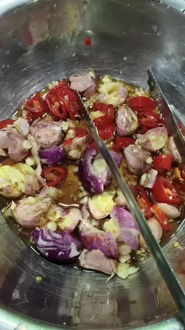 nước mắm HT. bột ngọt tỏi ớt hành tím.. ướp rồi chiên 