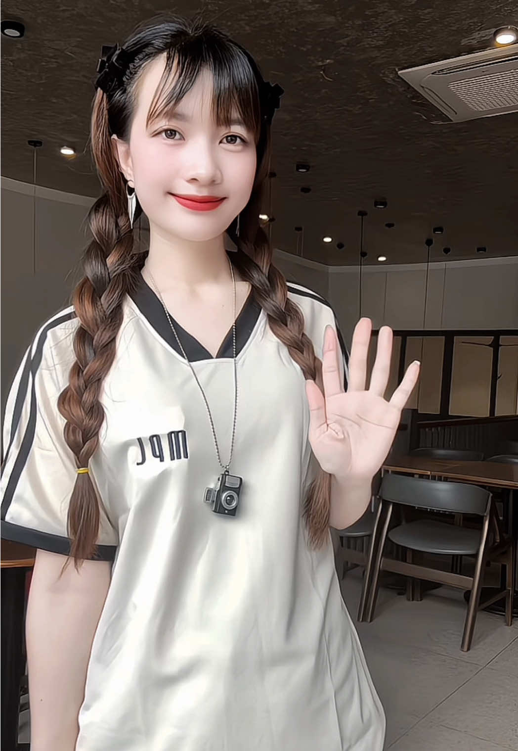 Áo thun cổ V Thêu MPL áo thun nam nữ năng động cá tính #reviewthoitrang #xuhuongtiktok #aothunnamnu #aothunnamnusieuchat #MPL 