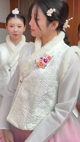 ESSA CAM TA LINDA EM #cam #fancam #illit #wonhee 