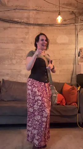 Been busy the last few days, but here’s me in a cute outfit I rarely do! 😊 also app knew the right sound when picking randomly 👀 what the heck? 😆 
