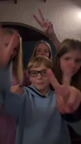 ✌️✌️#peaceboy #jd #lastnight #costarica last night😥