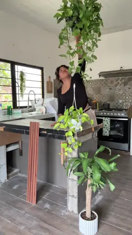 Así va la REMODELACIÓN de mi COCINA, casi lo arruino 🏡😩 parte 2. #reelsvideoシ #remodelacion #homedecor 