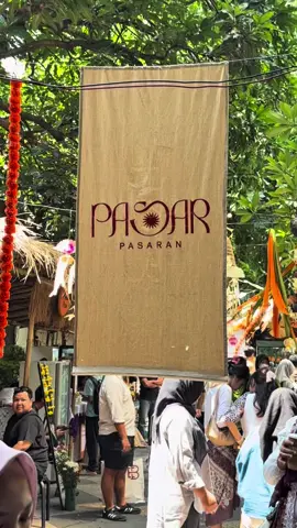 Pasar Pasaran balik lagi! Di Garden Paragon Mall Solo, vibes-nya Bali pol 🌺 Kamu tim healing atau jajan? @Pasar Pasaran  #EventSolo #PasarPasaran #JajanSolo #pasarpasaransolo #soloparagonmall 