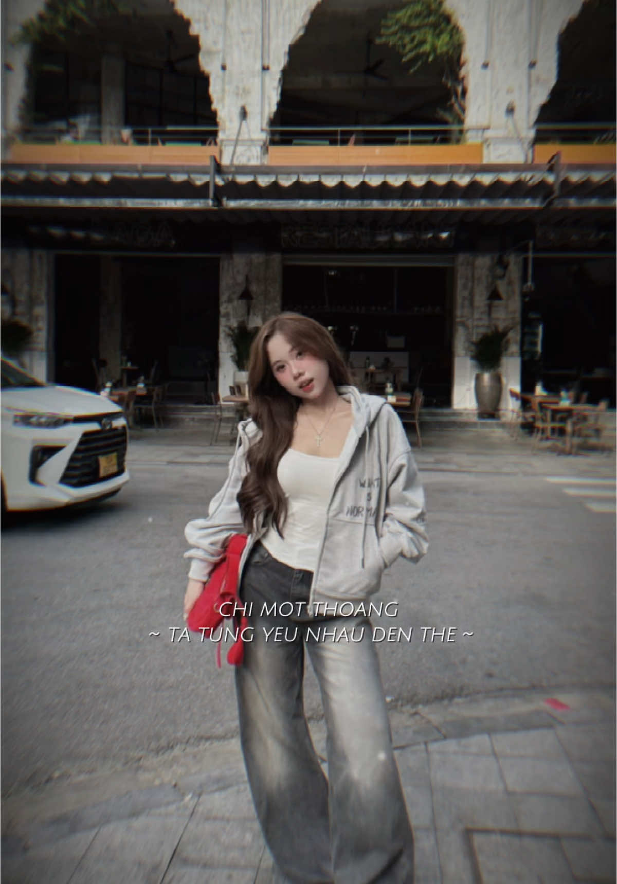 Chỉ một thoáng ta từng yêu nhau đến thế.. #outfit #thoitrang 